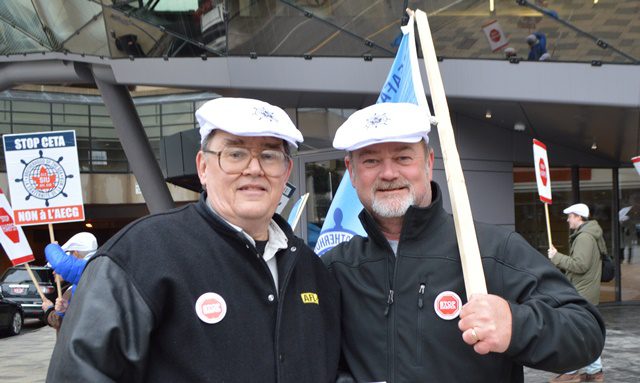 MTD Exec Sec/Treas Daniel Duncan (left) joins the anti-CETA protest in Ottawa with MTD Eastern Area Exec Board Mbr Jim Given
